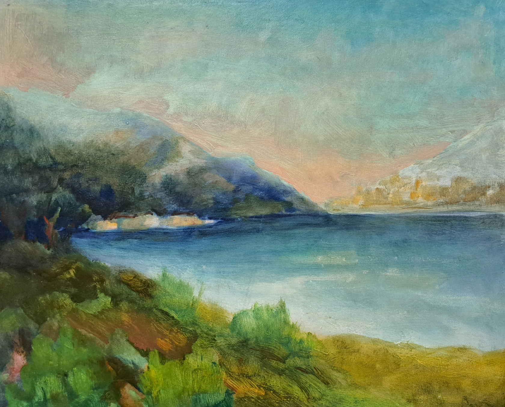 Paese sul lago